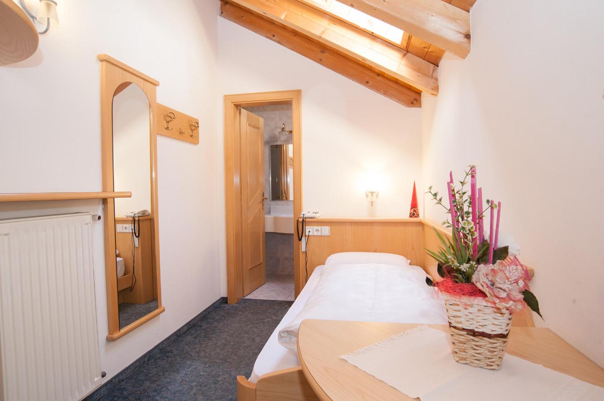 Hotel Vernel Santa Cristina Val Gardena Phòng bức ảnh