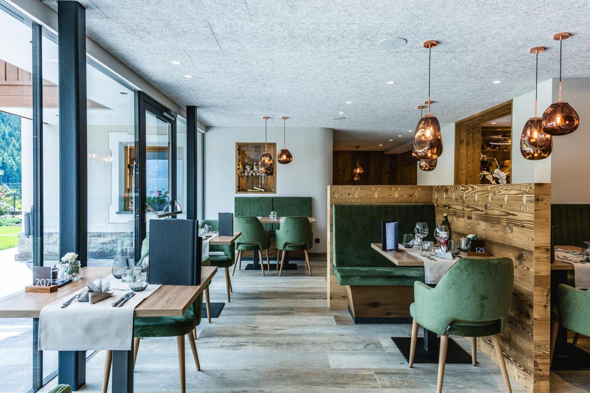 Hotel Vernel Santa Cristina Val Gardena Ngoại thất bức ảnh